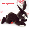 Плюшевая игрушка-кролик из коричневого меха