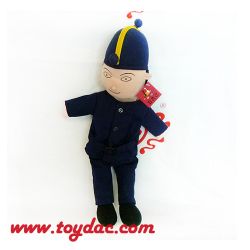 Мультяшная кукла из плюшевой пленки