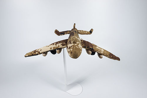 Плюшевая рекламная игрушка самолета